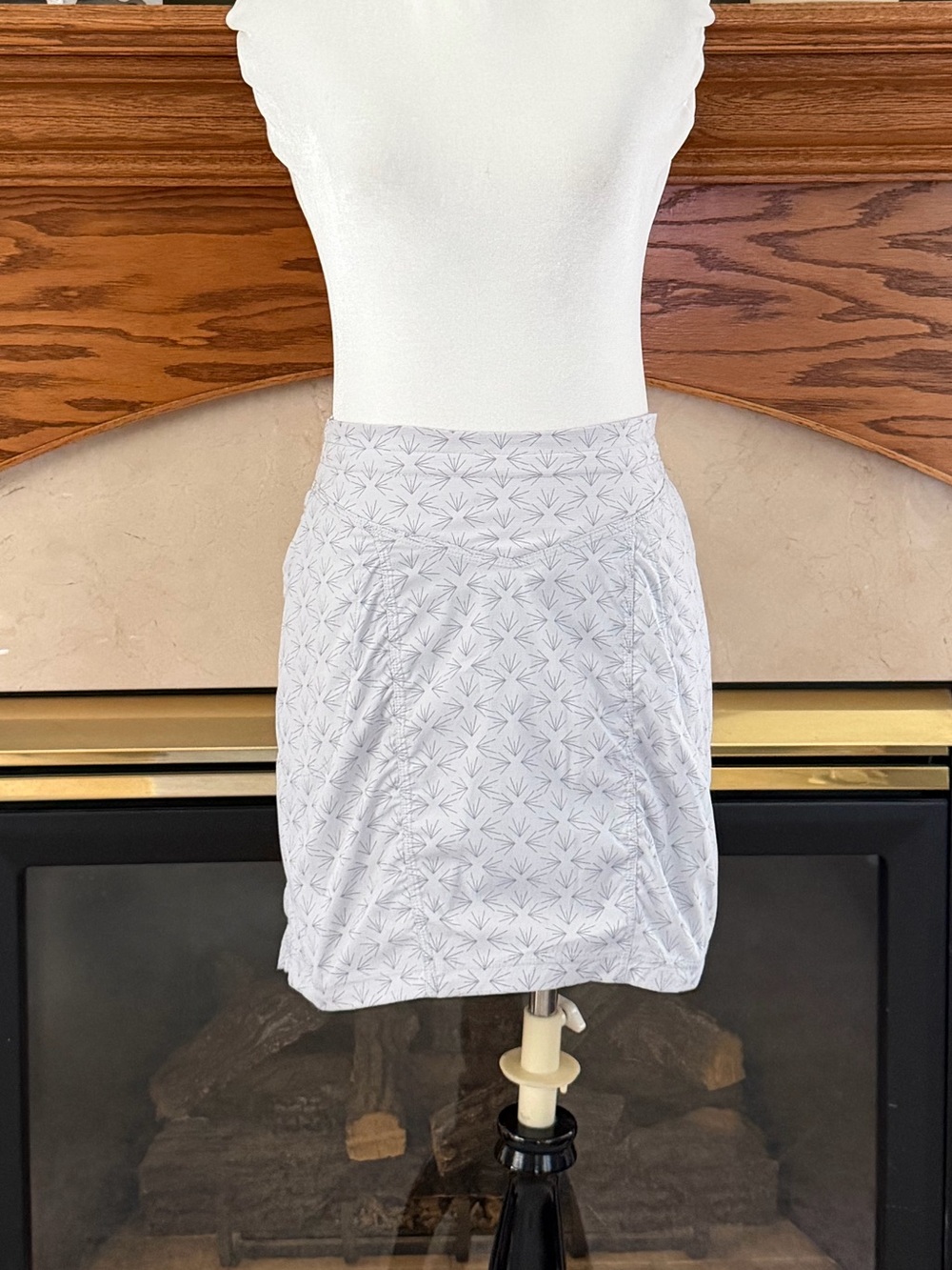 Indyeva Gray Nylon Stretch Woven Performance Activewear Skort Size Large
